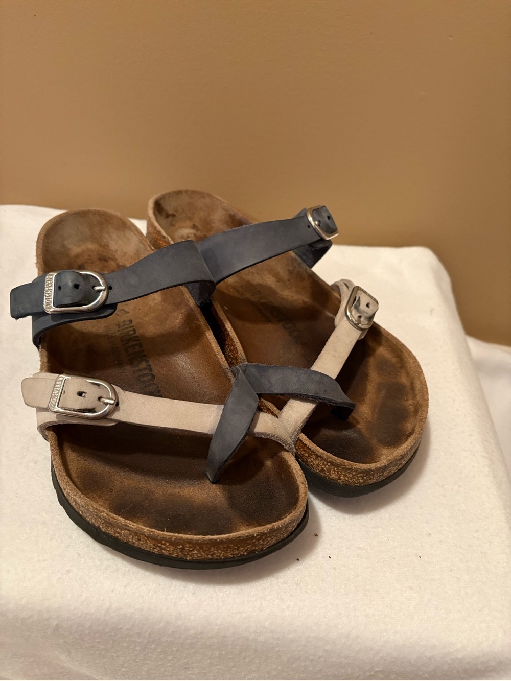 Women’s size 38 Two-Tone Strappy Birkenstock Sandals in Blue and grey